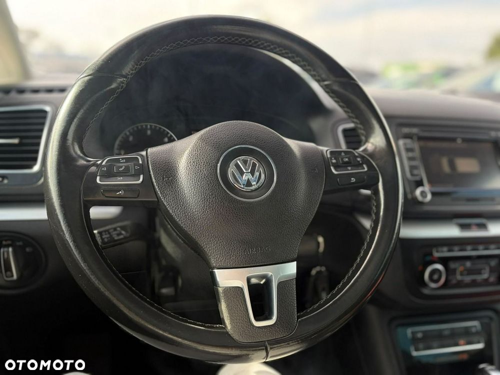 Volkswagen Sharan - 10