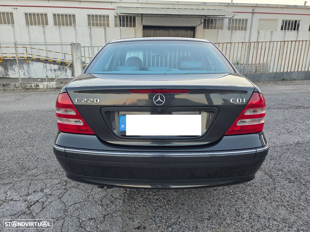 Mercedes-Benz C 220 CDi Avantgarde - 12