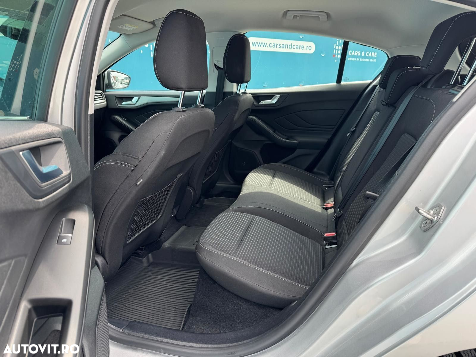 Ford Focus - 12
