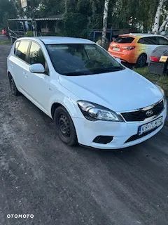 Kia Ceed - 1