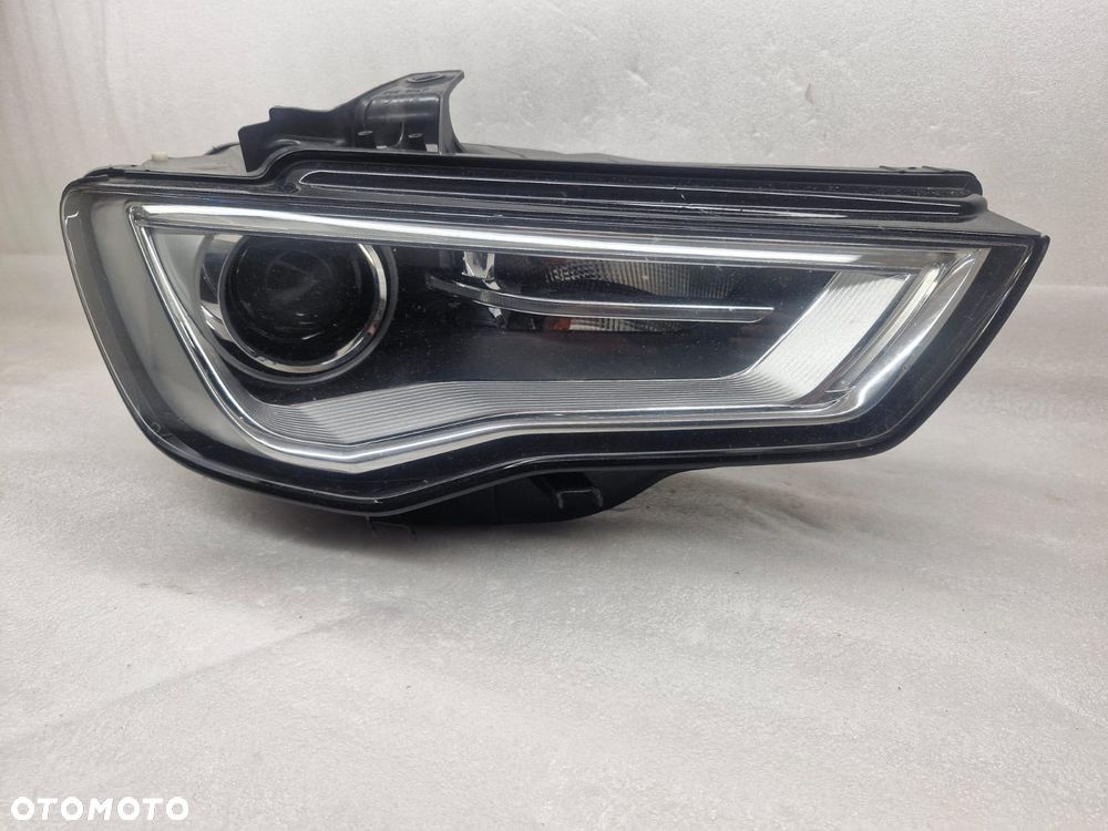 AUDI A3 S3 RS3 8V LAMPA PRAWA PRZÓD 8V0941006 - 1