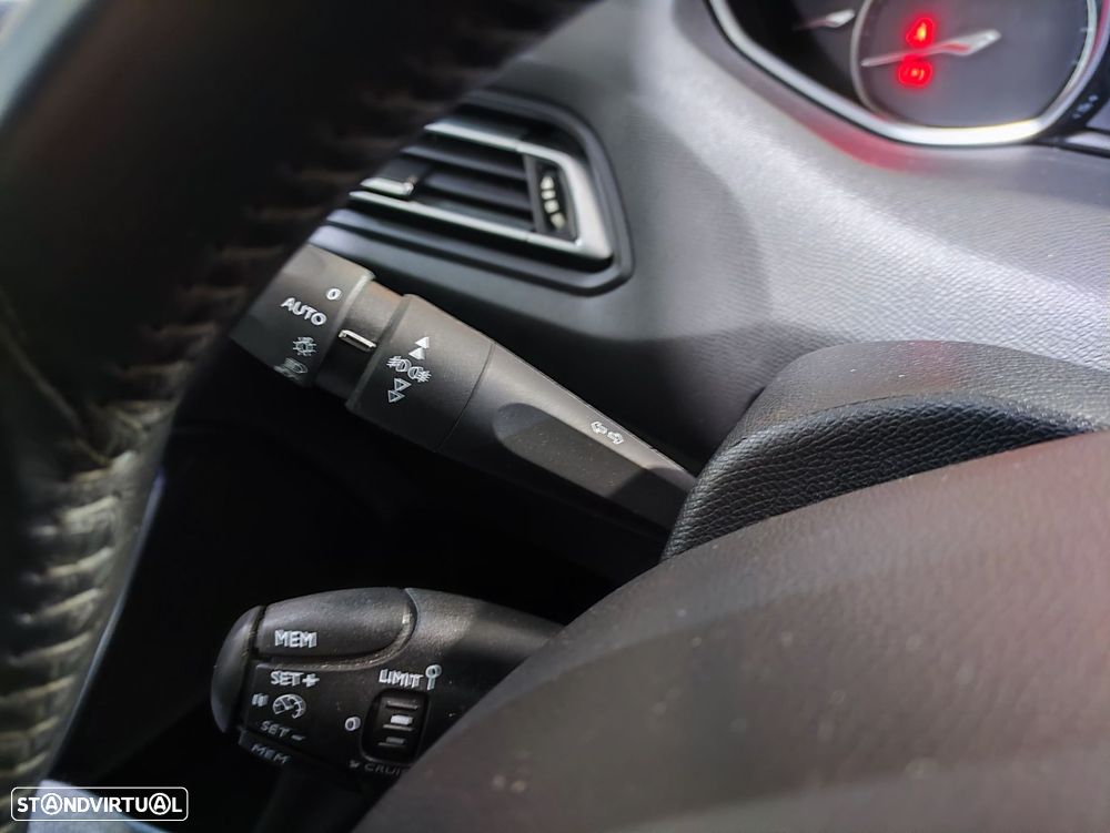 Peugeot 308 SW 1.5 BlueHDi Allure - 10