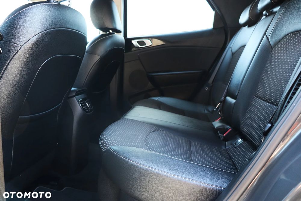 Kia XCeed 1.6 GDI DCT6 OPF PLATINUM - 21