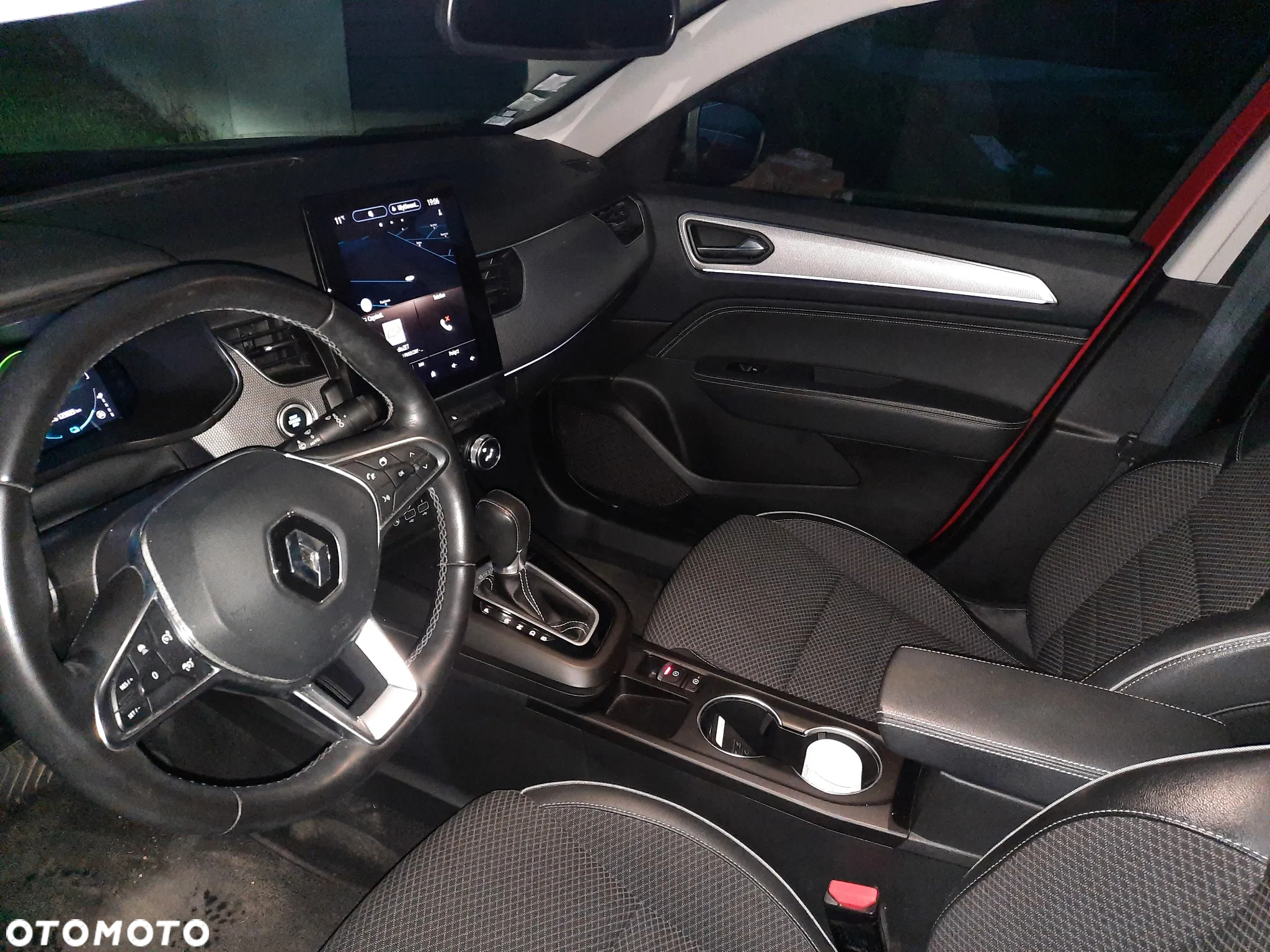 Renault Arkana 1.6 E-Tech Full Hybrid 145 Evolution MMT - 11
