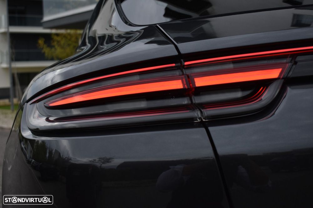 Porsche Panamera Sport Turismo - 22
