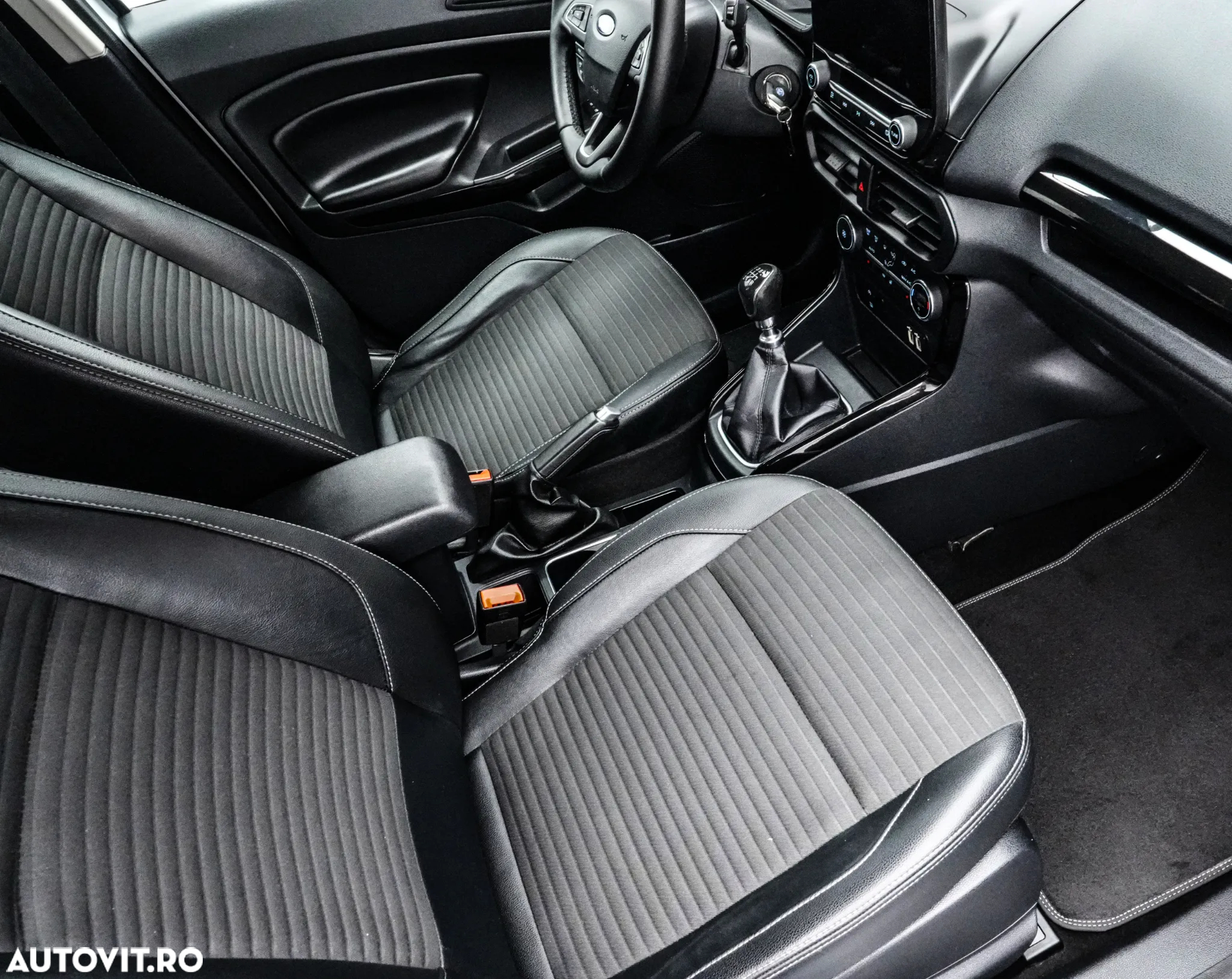 Ford EcoSport 1.5 EcoBlue Titanium - 13