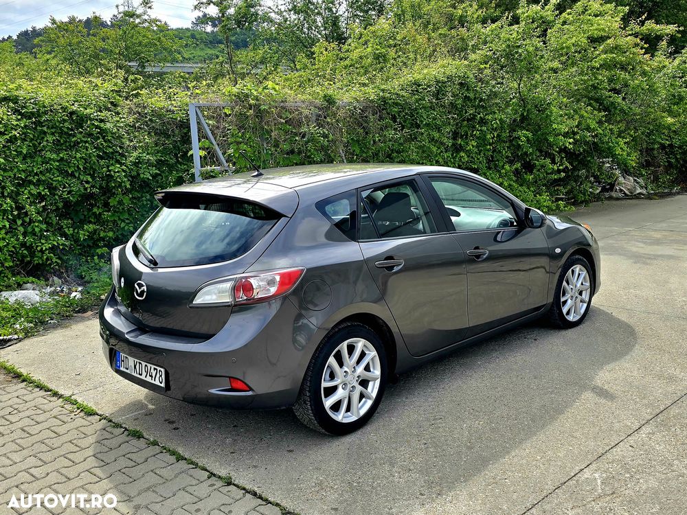 Mazda 3 - 10