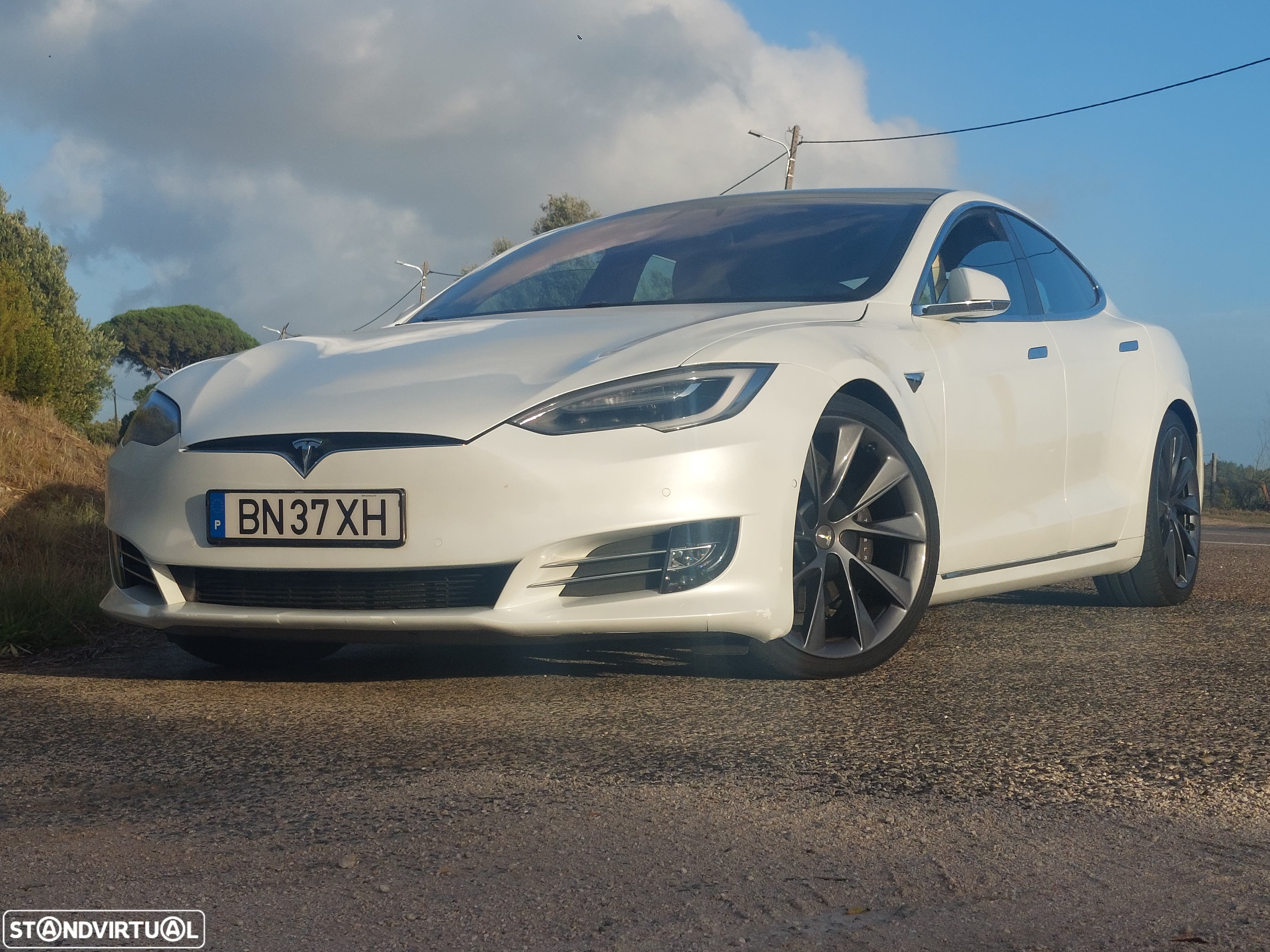Tesla Model S Long Range - 2