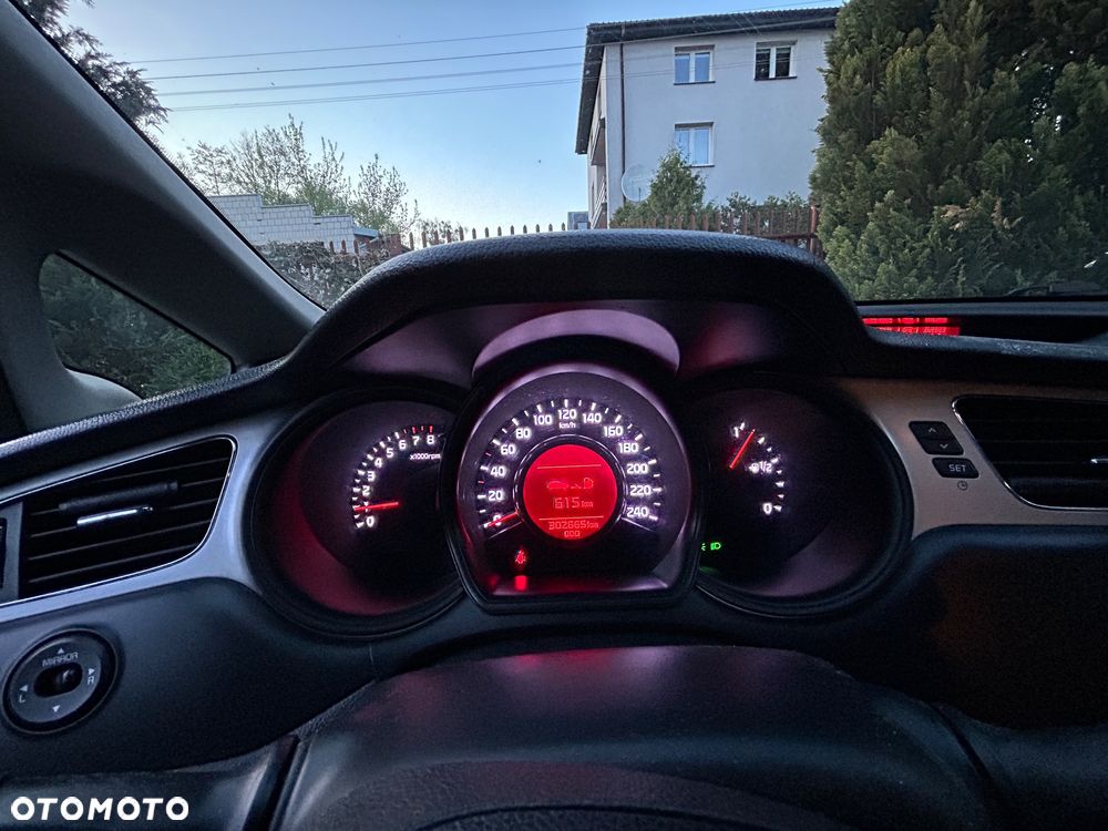 Kia Ceed 1.6 GDI S - 12