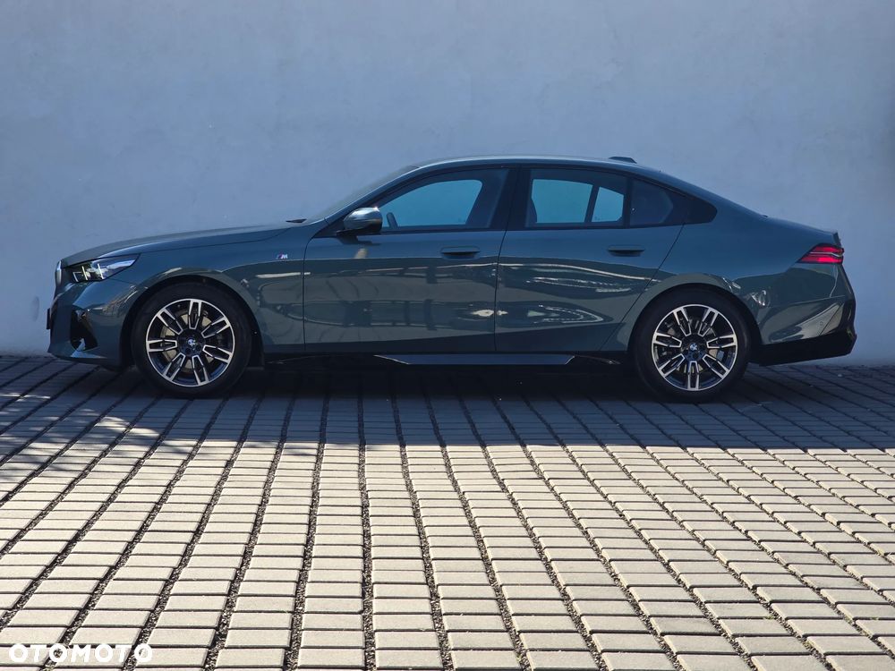 BMW Seria 5 520d xDrive mHEV M Sport - 4