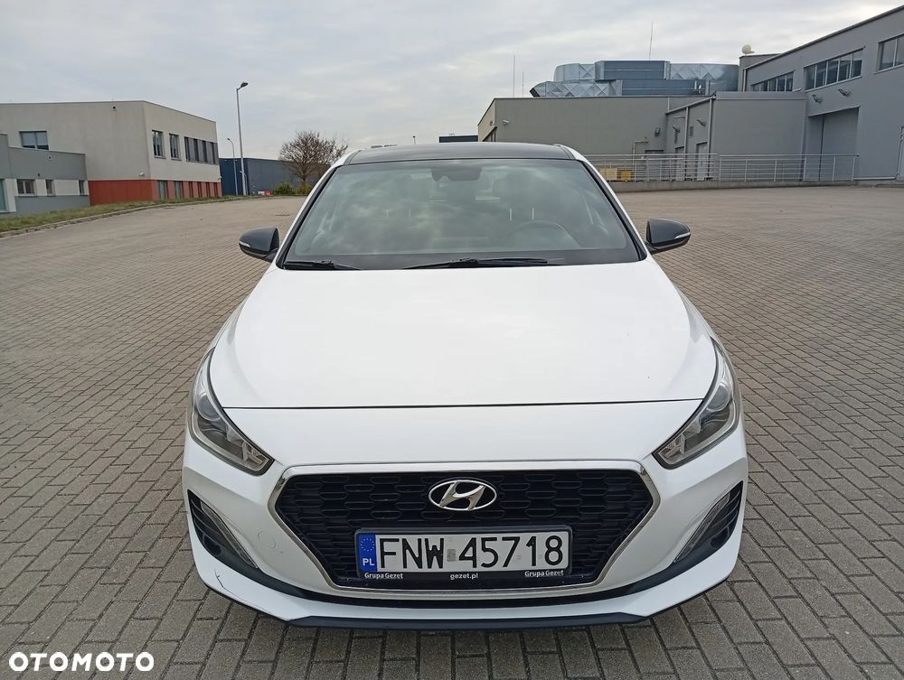 Hyundai i30 1.4 GO - 2