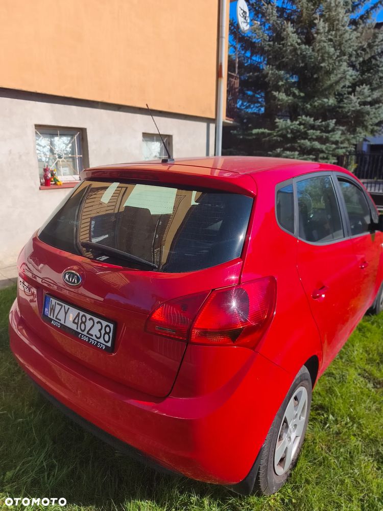 Kia Venga - 9