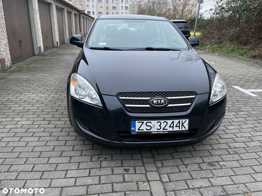 Kia Ceed - 3
