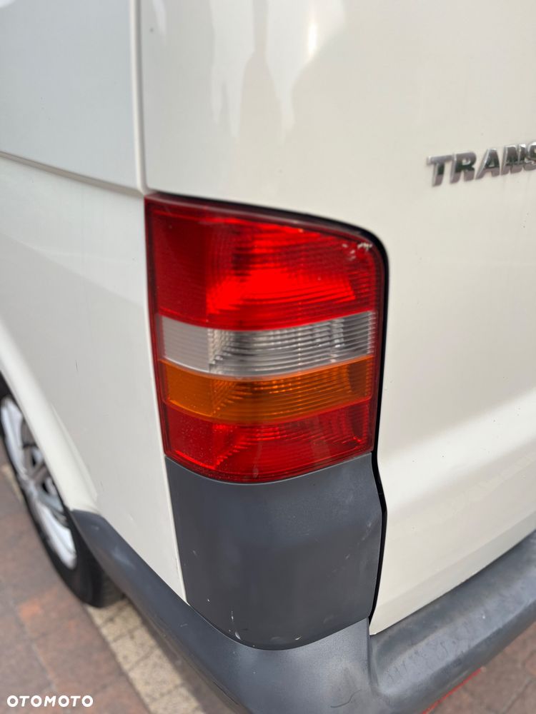 Volkswagen Transporter - 11