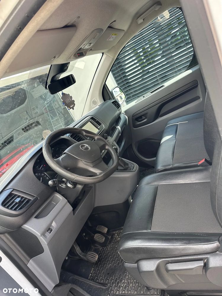 Opel Vivaro - 13