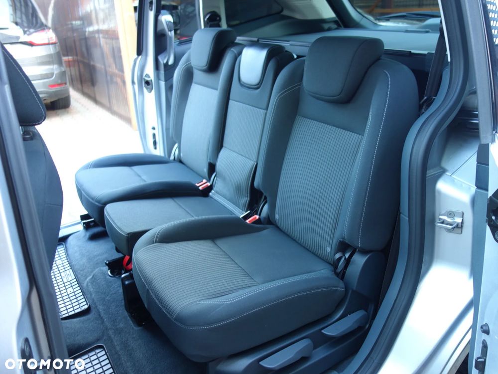 Ford Grand C-MAX 2.0 TDCi Titanium - 25