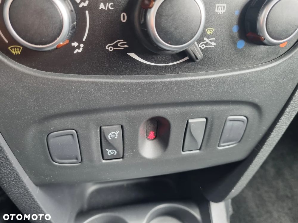 Dacia Logan SCe 75 Essential - 24