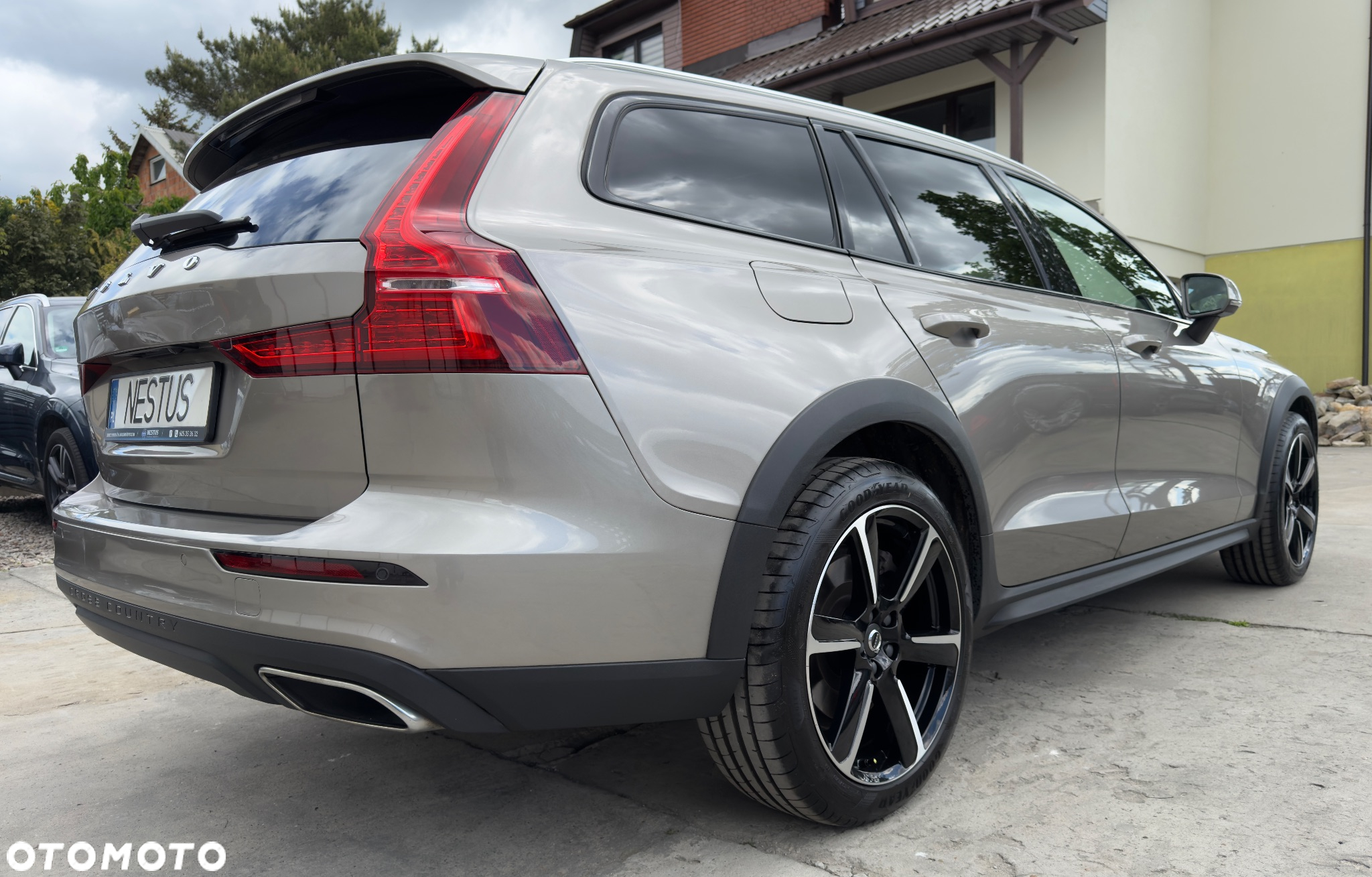 Volvo V60 Cross Country - 7