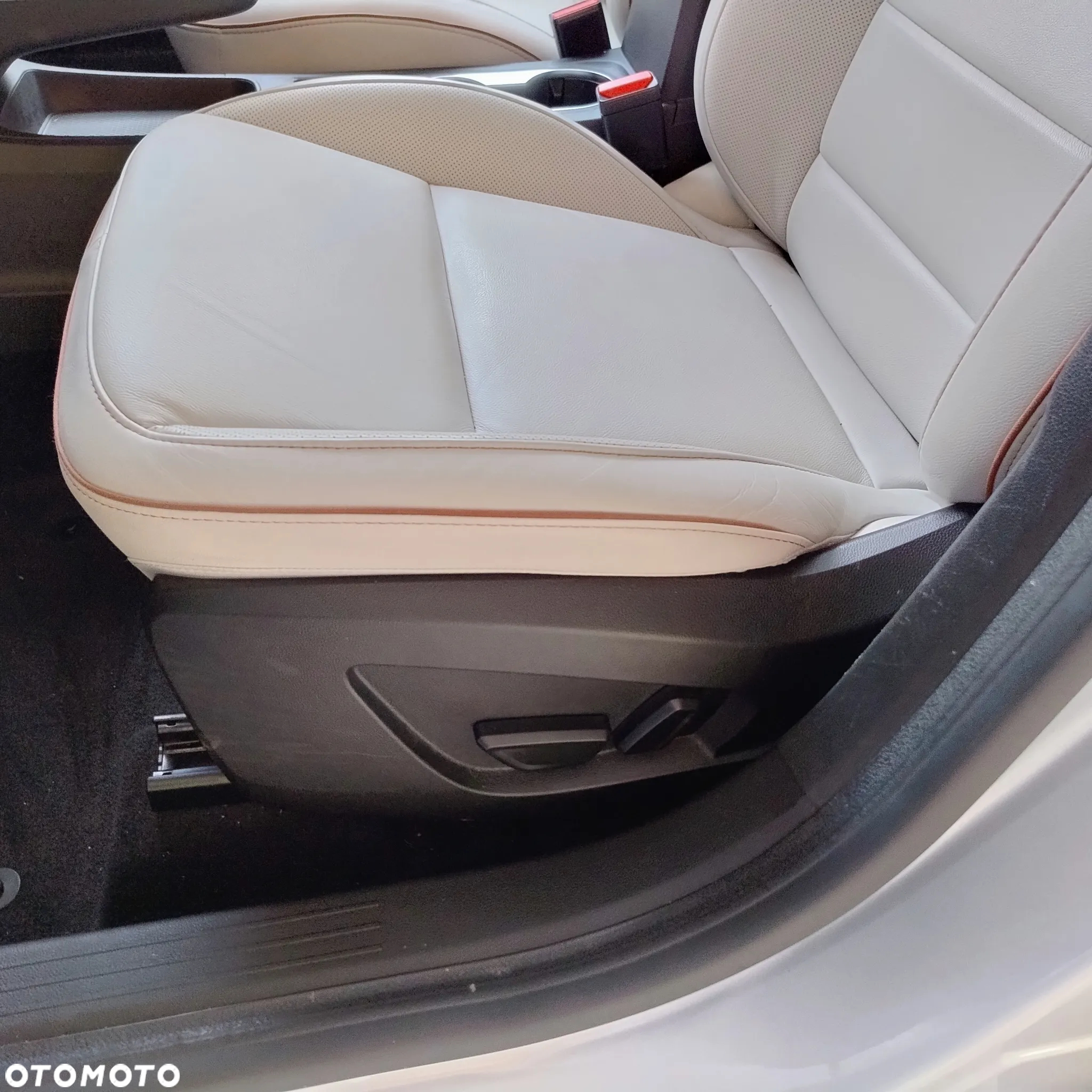 Renault Captur TCe Mild Hybrid 140 EDC GPF EVOLUTION - 5