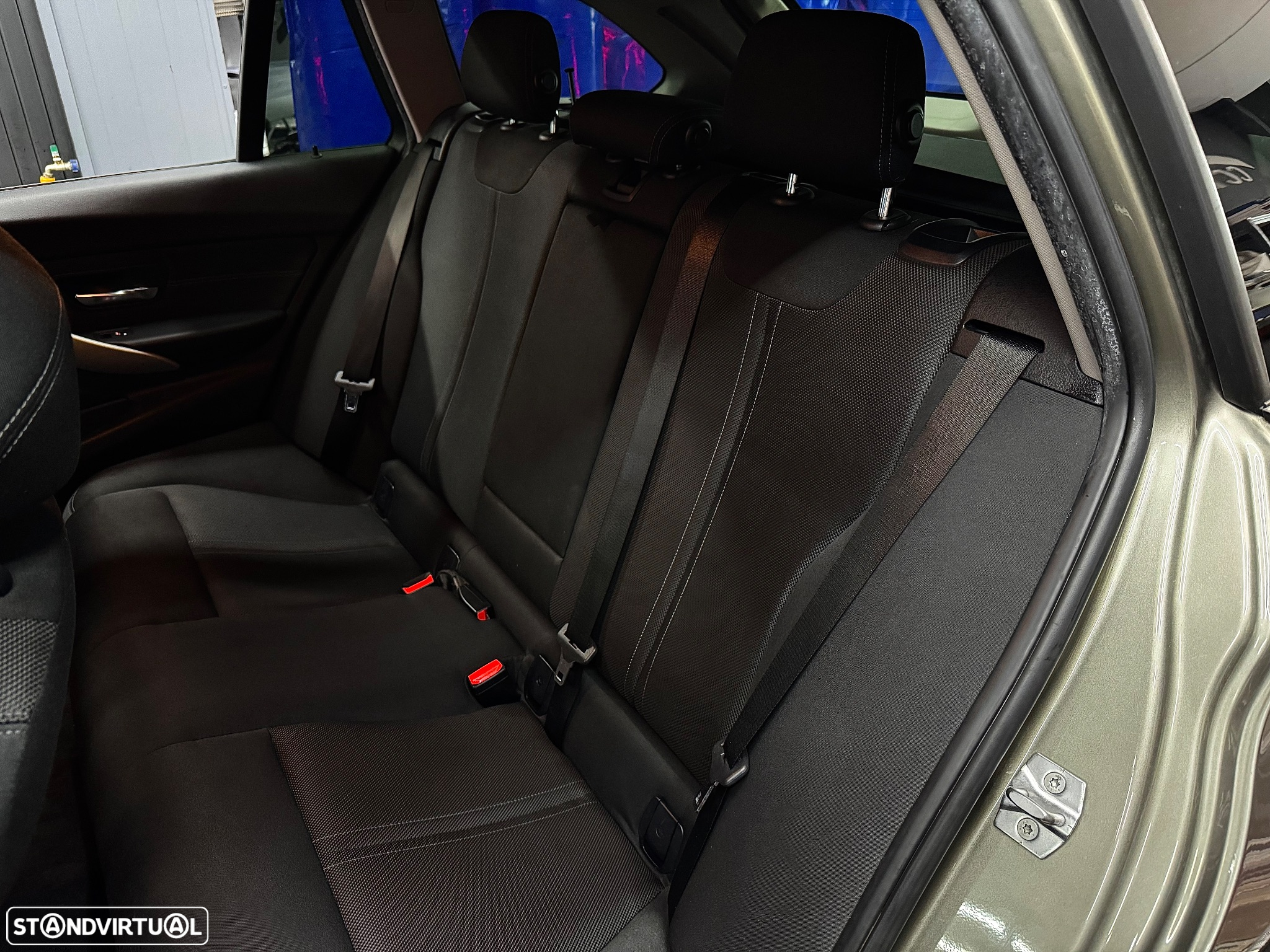 BMW 318 d Touring Line Modern - 23