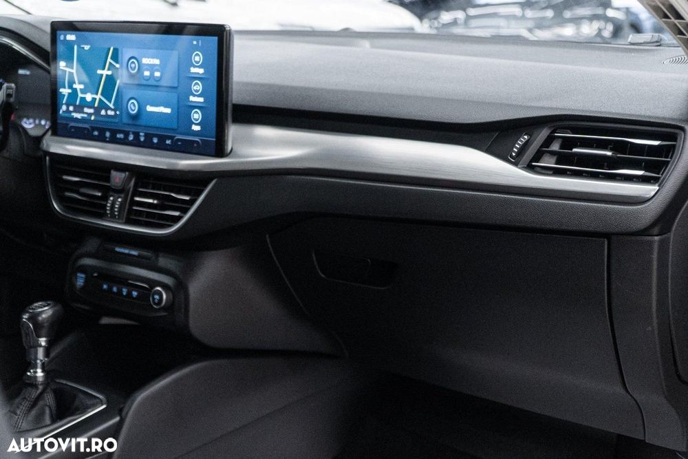 Ford Focus 1.0 EcoBoost Titanium - 34