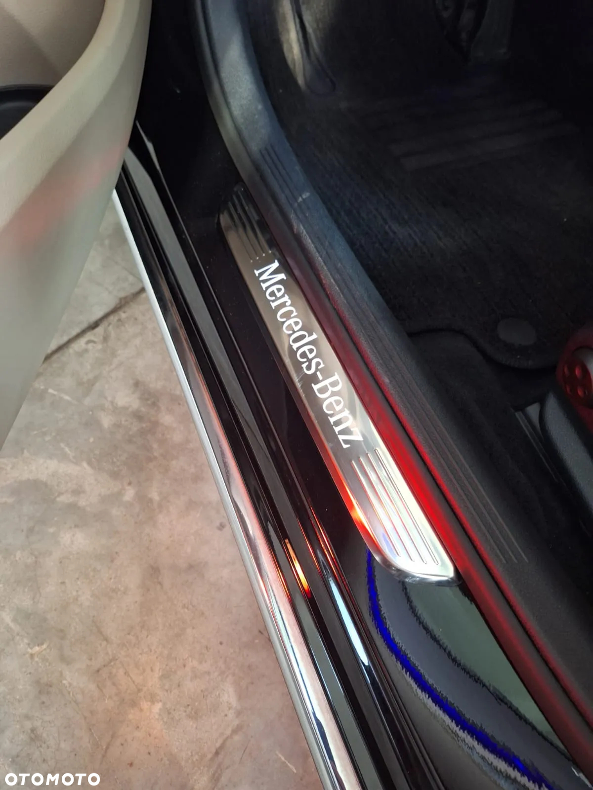 Mercedes-Benz Klasa C 300 e T 9G-TRONIC Avantgarde - 29