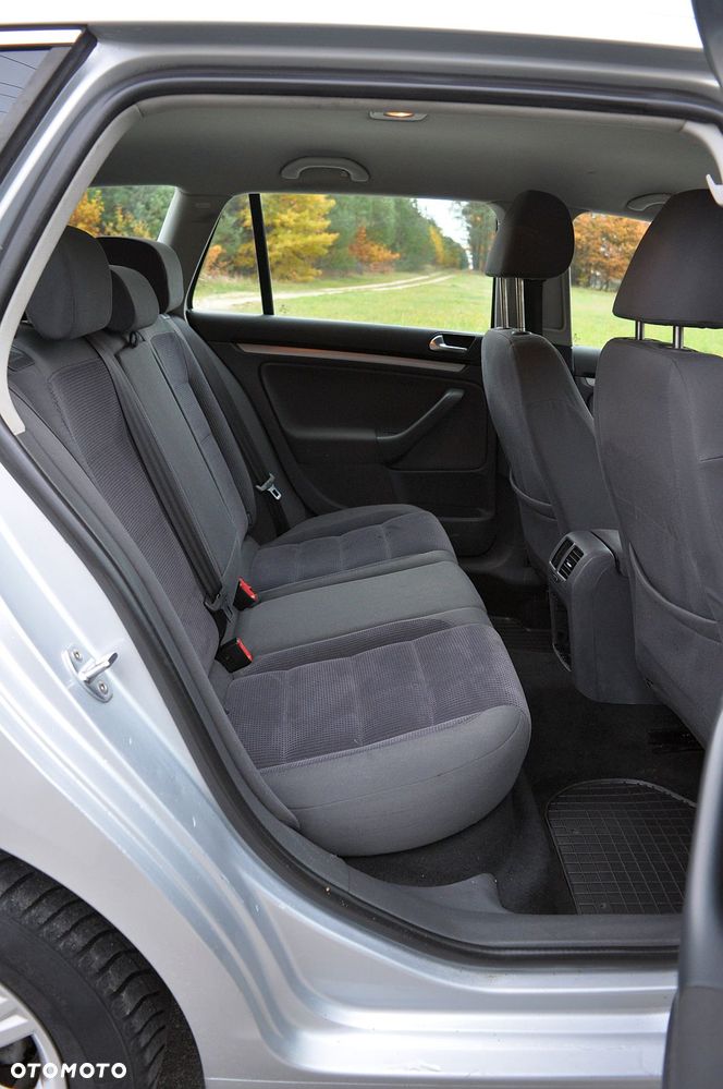 Volkswagen Golf 1.6 Tour Edition - 25
