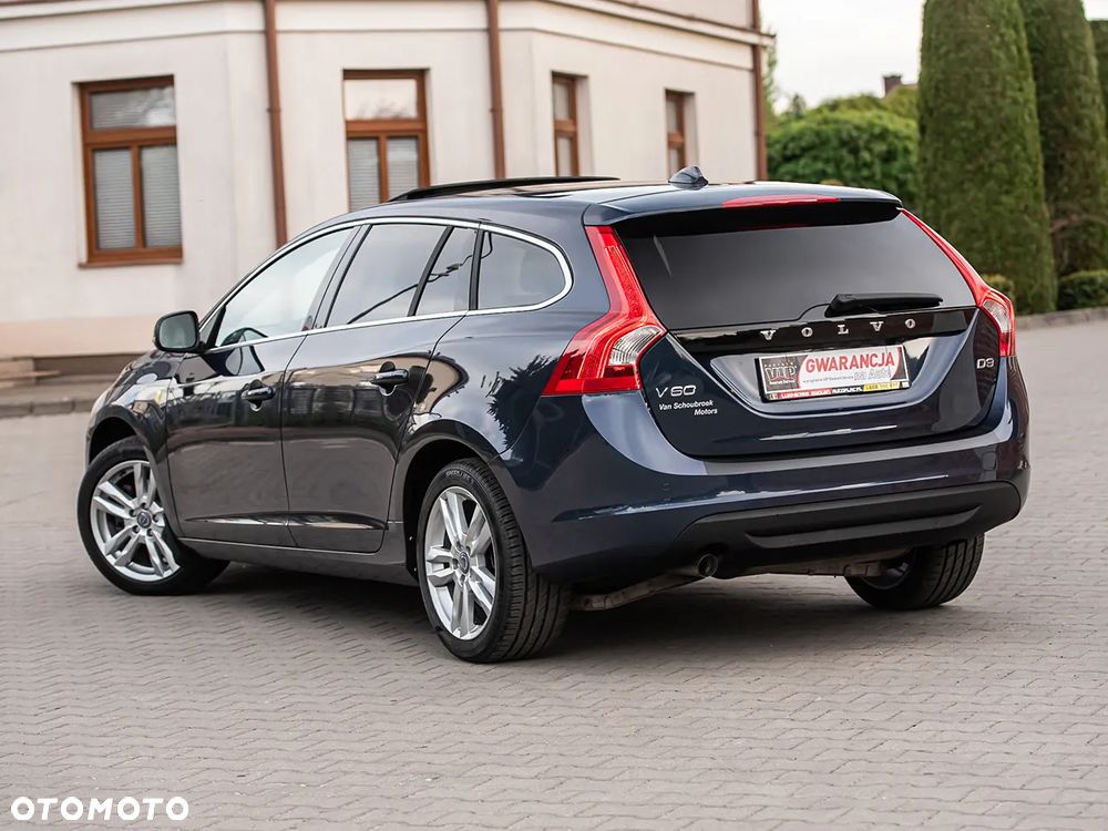 Volvo V60 D3 Summum - 11