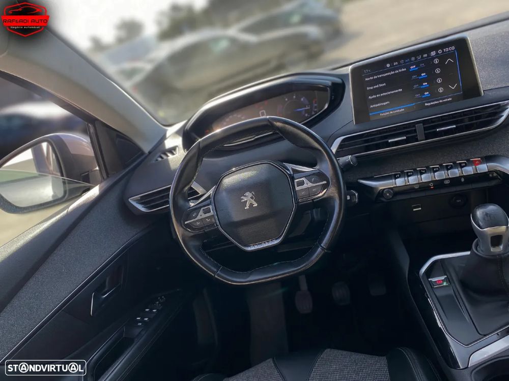 Peugeot 3008 1.5 BlueHDi Allure - 17