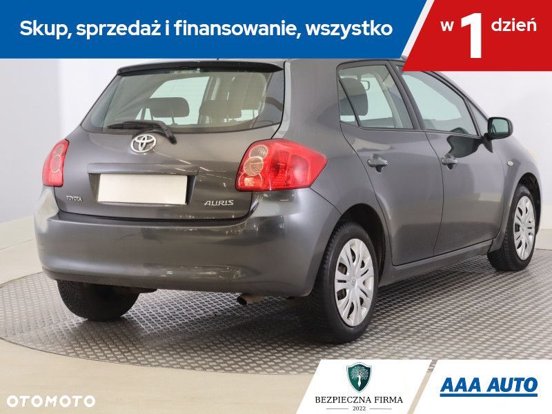 Toyota Auris - 7