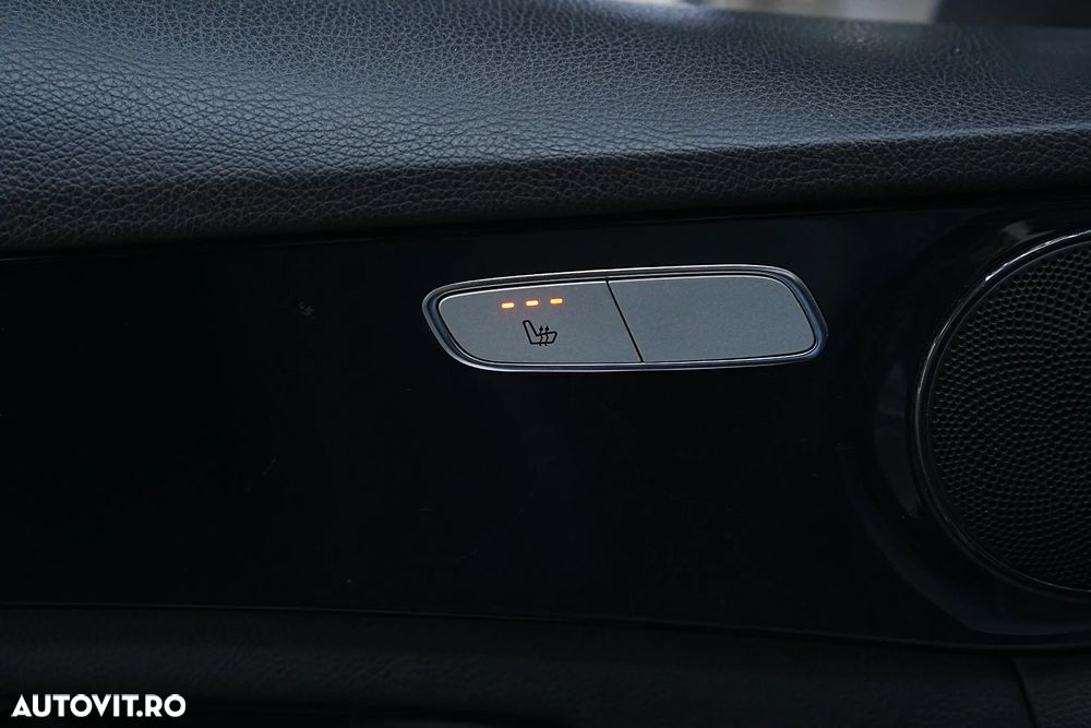 Mercedes-Benz C - 27