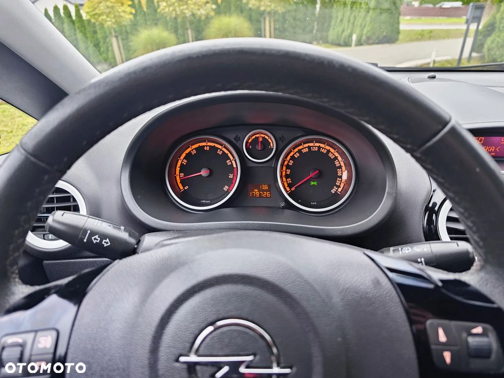 Opel Corsa 1.6 Turbo GSi - 13