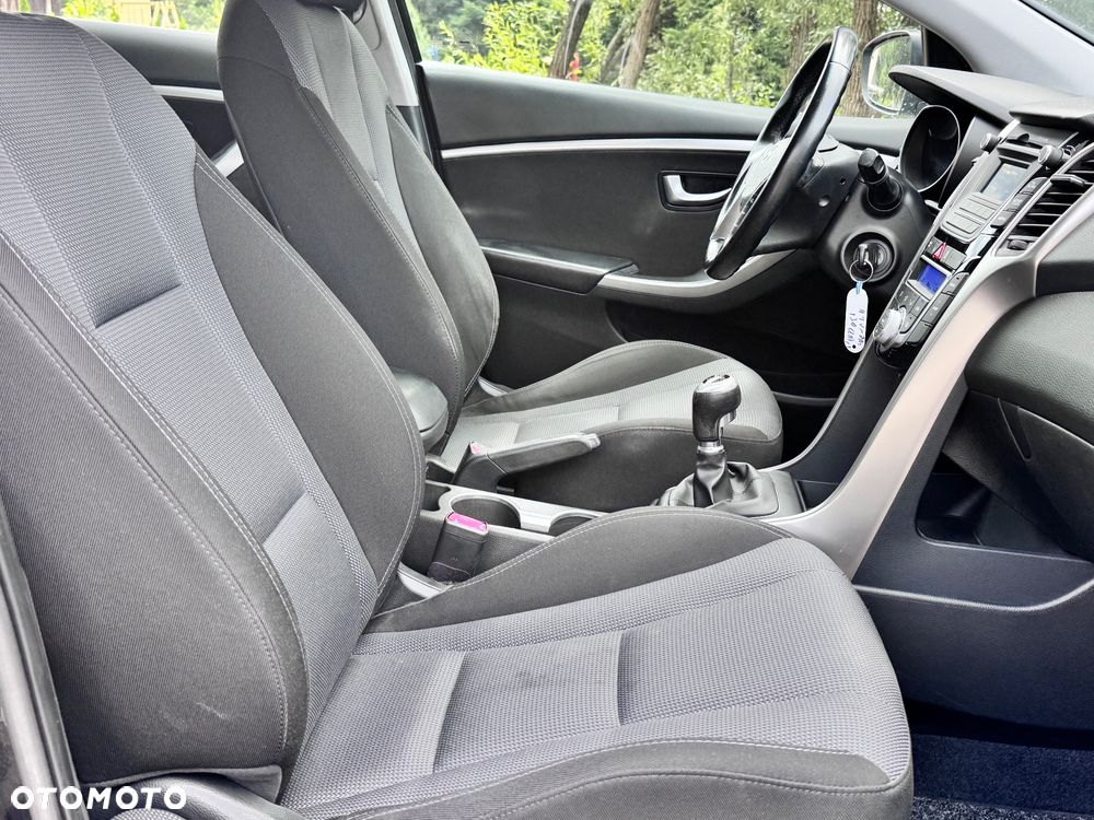 Hyundai i30 blue 1.6 GDI Passion - 7