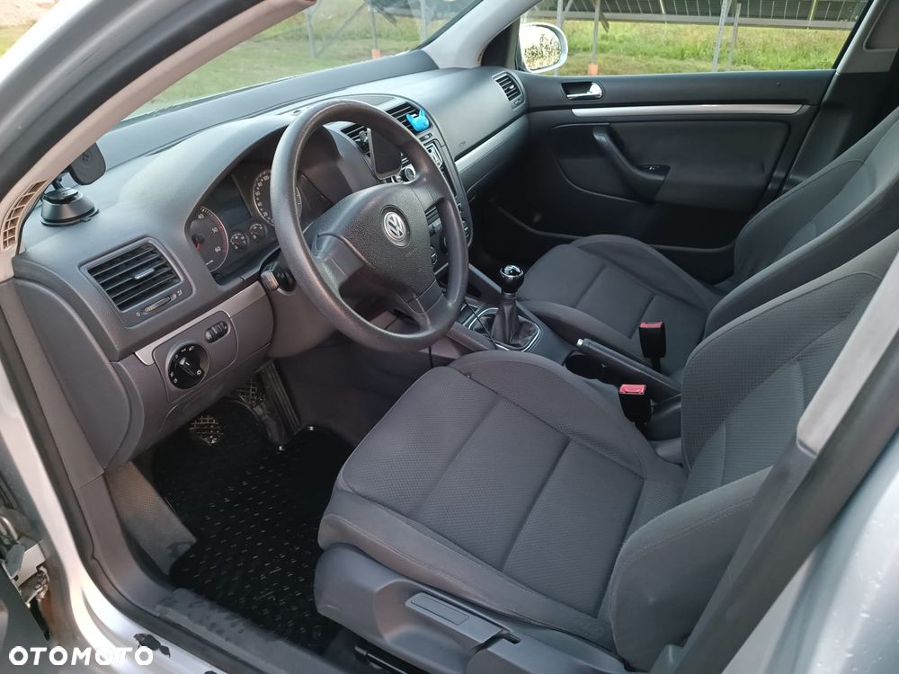 Volkswagen Golf 2.0 TDI Comfortline - 8