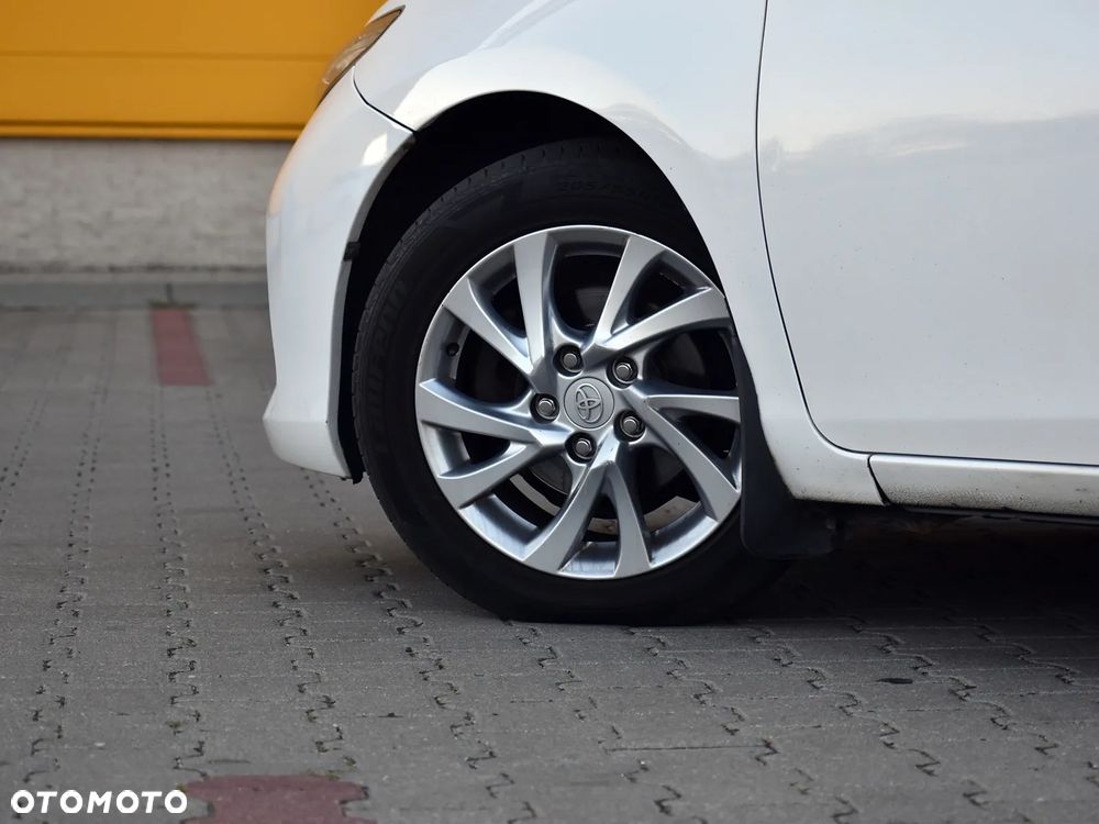 Toyota Auris 1.4 D-4D Active - 10