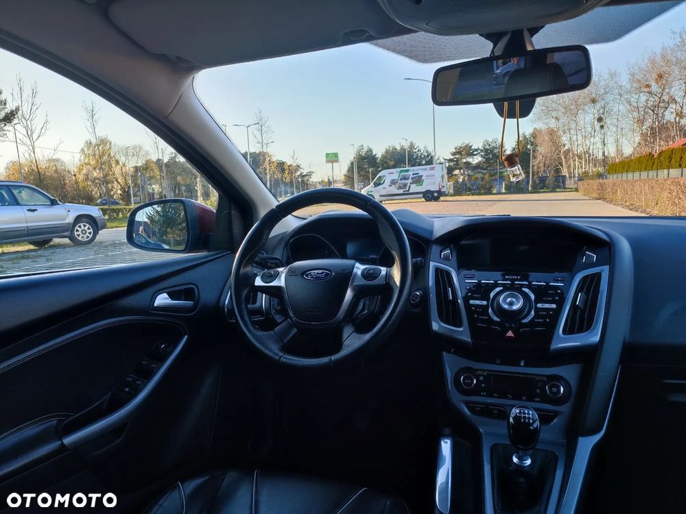 Ford Focus 1.6 EcoBoost Start-Stopp-System Titanium - 24