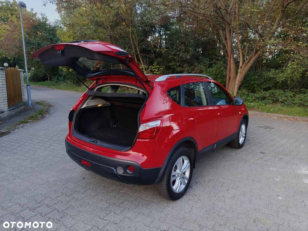 Nissan Qashqai 1.6 visia - 12