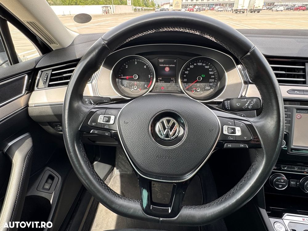 Volkswagen Passat 2.0 TDI DSG 4Motion Highline - 12