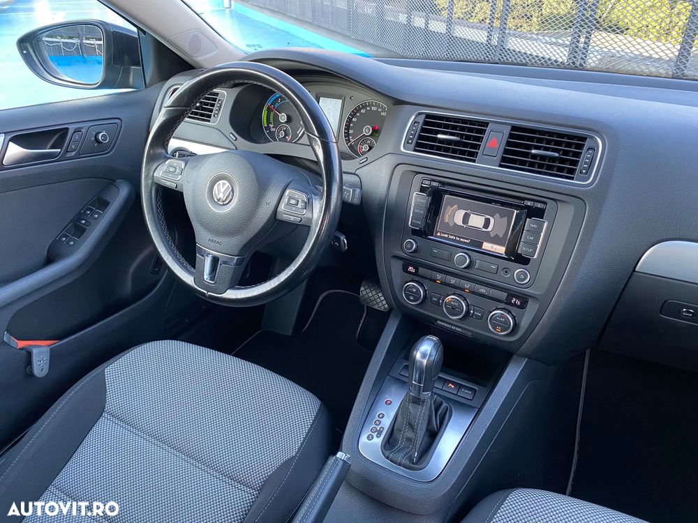 Volkswagen Jetta 1.4 DSG Comfortline - 16