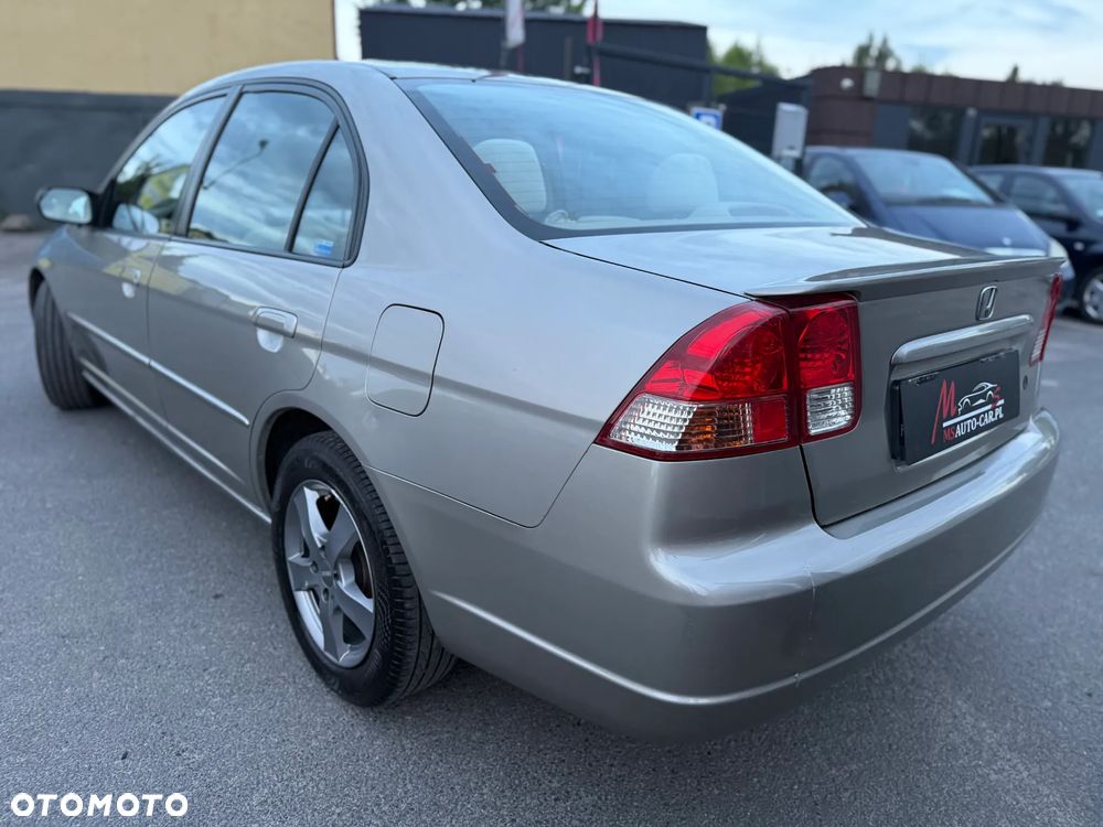 Honda Civic - 4