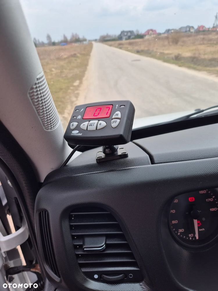 Iveco DAILY 35C15 CHŁODNIA CARRIER VIENTO 200 WINDA DHOLLANDIA BOCZNE DRZWI SALON PL 2017R - 36