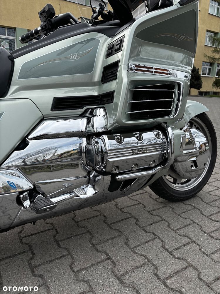 Honda GL - 19