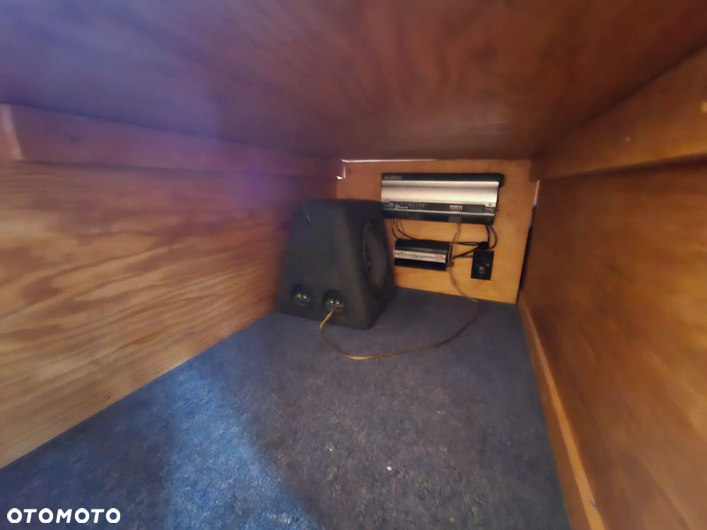 Chevrolet Chevy Van - 19