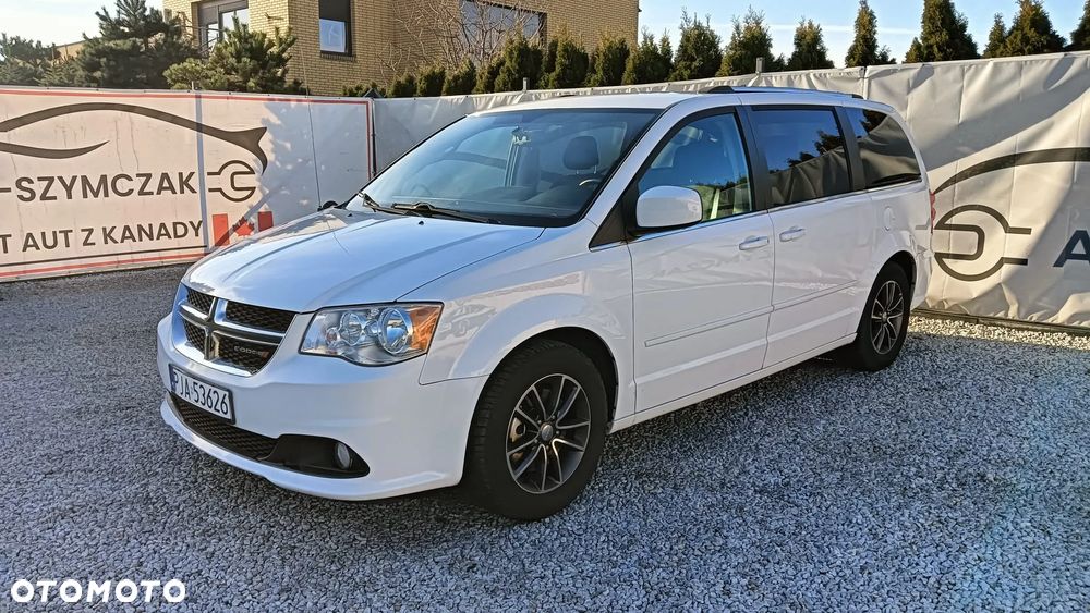 Dodge Caravan - 10