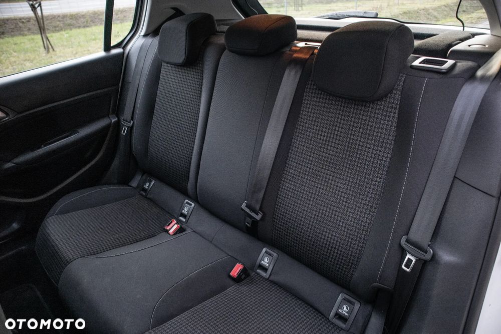 Peugeot 308 1.5 BlueHDi Access S&S - 13