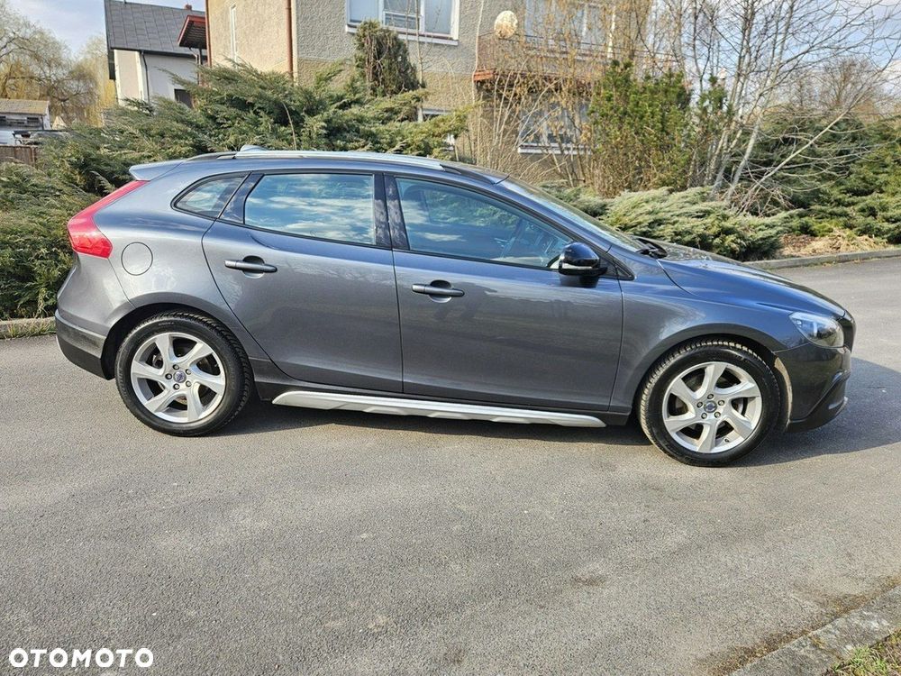 Volvo V40 Cross Country D2 Momentum - 2