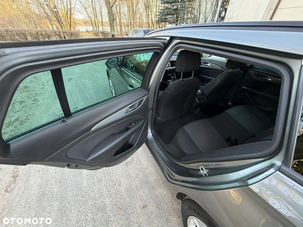 Opel Insignia - 21