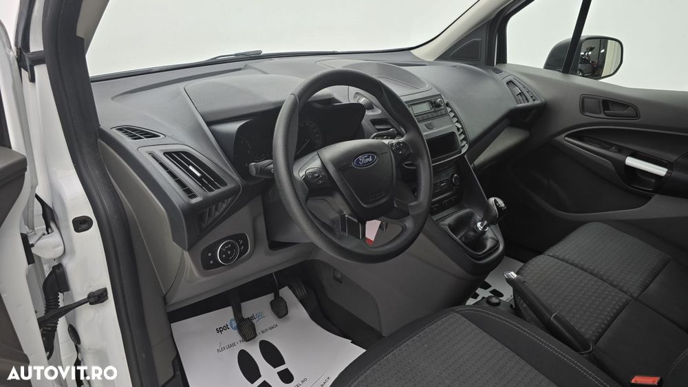 Ford Transit Connect - 13