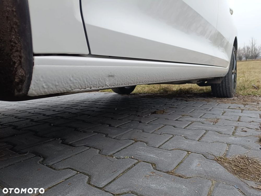 Skoda RAPID 1.0 TSI Style - 19