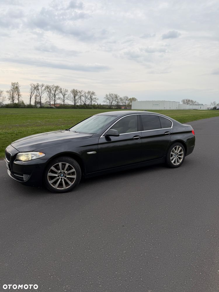 BMW Seria 5 525d - 3